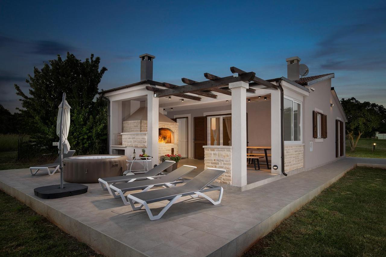 Villa Irena Медулин Екстериор снимка